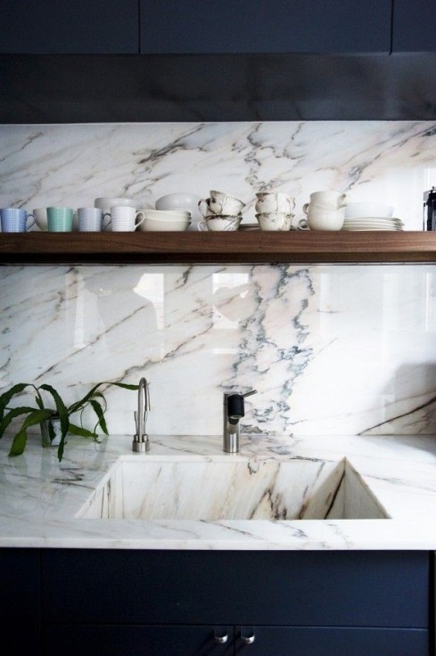 elizabeth-roberts-ensemble-marble-sink